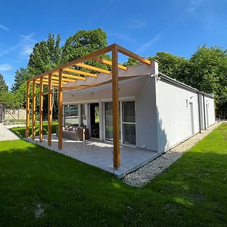 Aranygesztenye Apartmanhaz Balatonudvari Ngoại thất bức ảnh